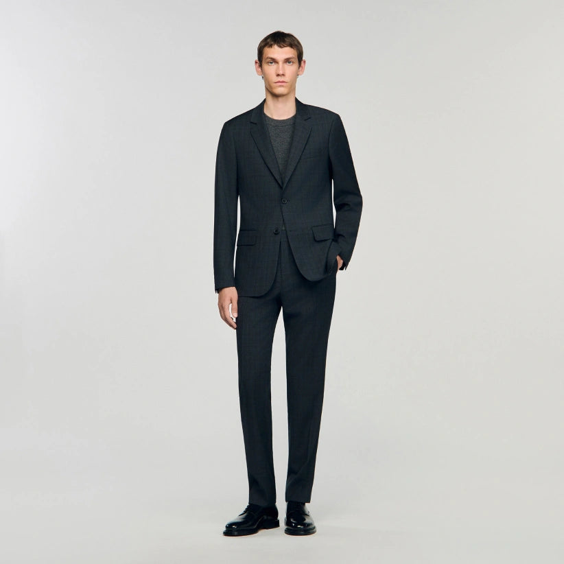 Two-piece suit silhouette
